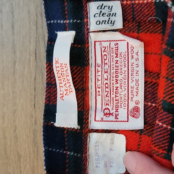 Vtg Pendleton Tartan Pleated Skirt! Such Cool Vibes! FREE SHIPPING! - Picture 2 of 9